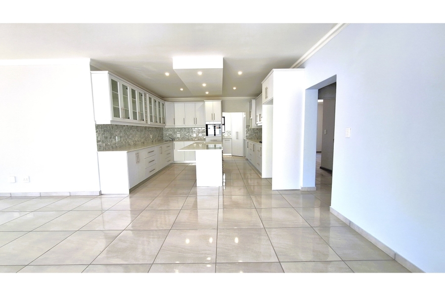 3 Bedroom Property for Sale in Sandy Point Western Cape